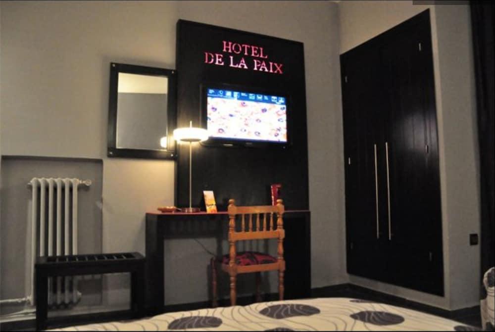 Hotel De La Paix Fez Buitenkant foto